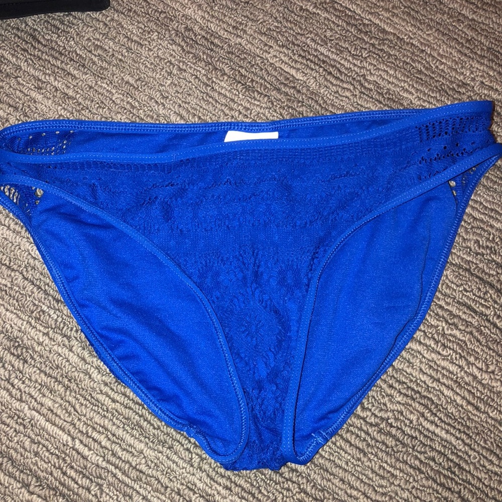 CROCHET BLUE BIKINI BOTTOMS!!🦋